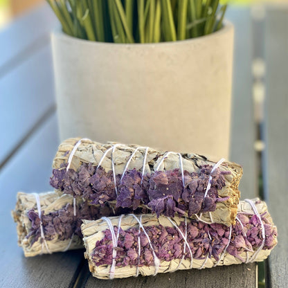 White Sage w/ Lavender Flowers Smudge Sticks